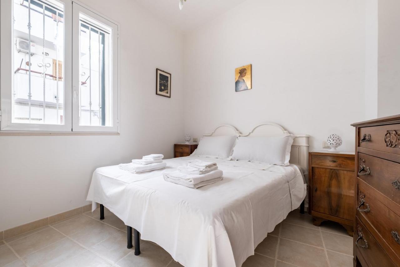 Dimora Lucrezia - Big & Central Apatment With Parking Ostuni Exterior foto