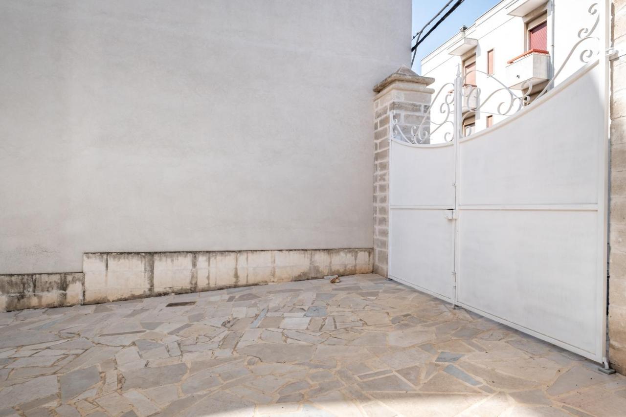 Dimora Lucrezia - Big & Central Apatment With Parking Ostuni Exterior foto